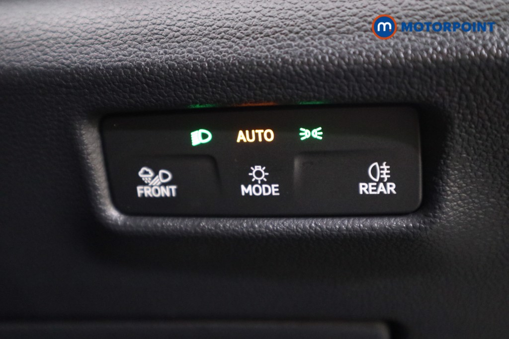 Volkswagen Tiguan R-Line Automatic Diesel SUV - Stock Number (1550974) - 9th supplementary image