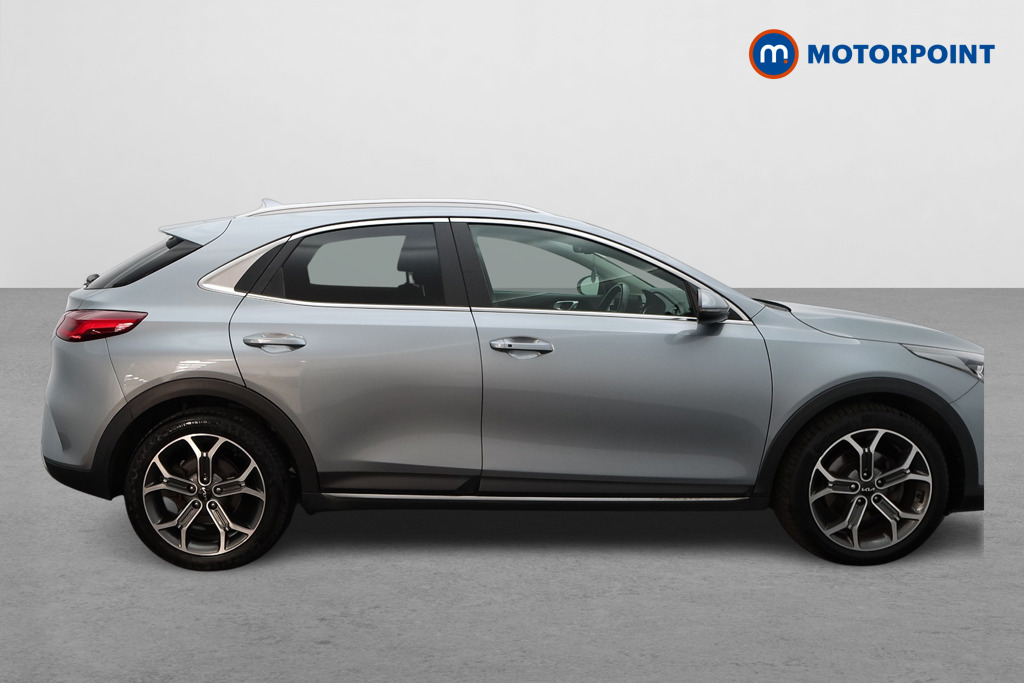 KIA Xceed 3 Manual Petrol Hatchback - Stock Number (1551005) - Drivers side