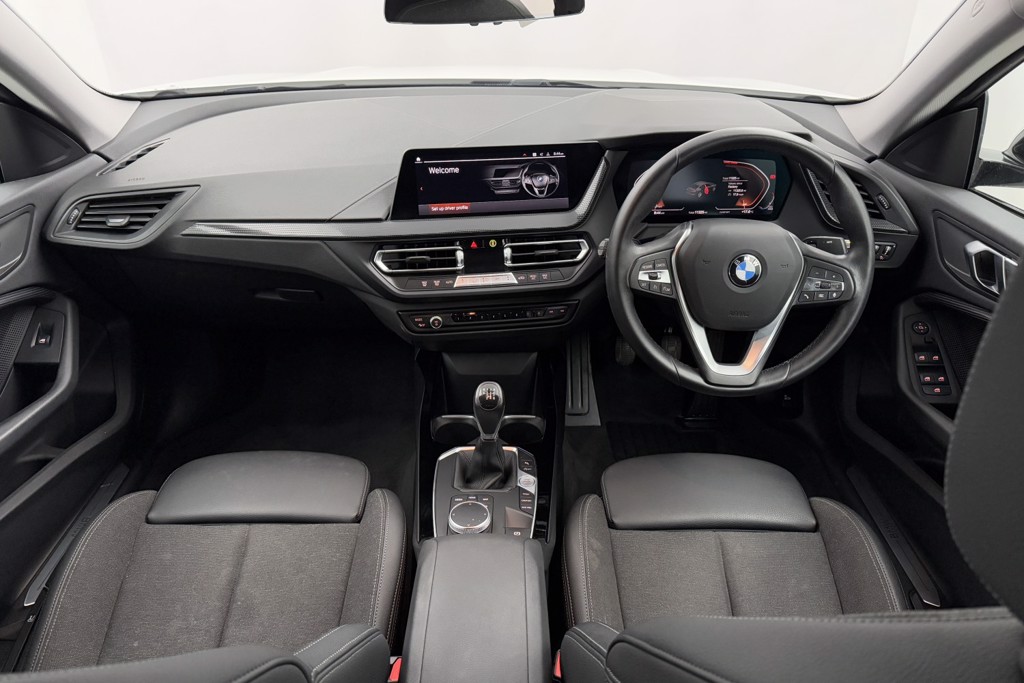 BMW 2 Series Sport Manual Petrol Saloon - Stock Number (1551013) - 2nd supplementary image