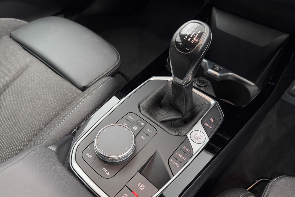 BMW 2 Series Sport Manual Petrol Saloon - Stock Number (1551013) - 18th supplementary image