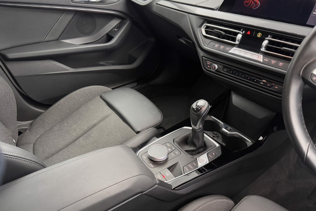 BMW 2 Series Sport Manual Petrol Saloon - Stock Number (1551013) - 19th supplementary image