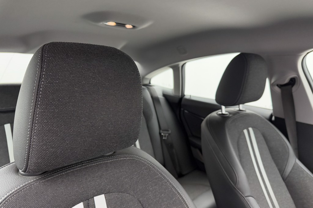 BMW 2 Series Sport Manual Petrol Saloon - Stock Number (1551013) - 25th supplementary image