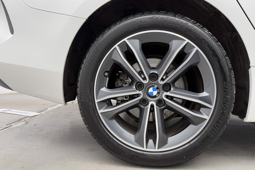 BMW 2 Series Sport Manual Petrol Saloon - Stock Number (1551013) - 36th supplementary image