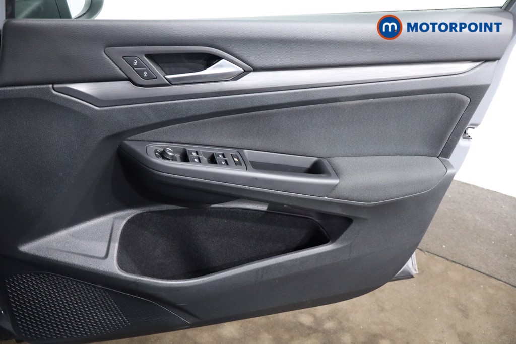 Volkswagen Golf Style Automatic Petrol Hatchback - Stock Number (1551612) - 22nd supplementary image
