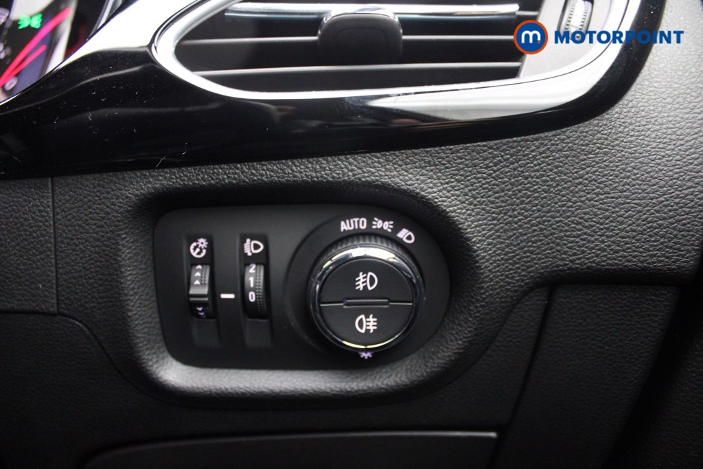 Vauxhall Astra Elite Nav Automatic Petrol Hatchback - Stock Number (1551690) - 12th supplementary image