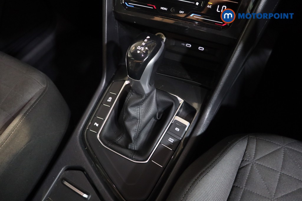 Volkswagen Tiguan Life Automatic Petrol SUV - Stock Number (1551983) - 8th supplementary image