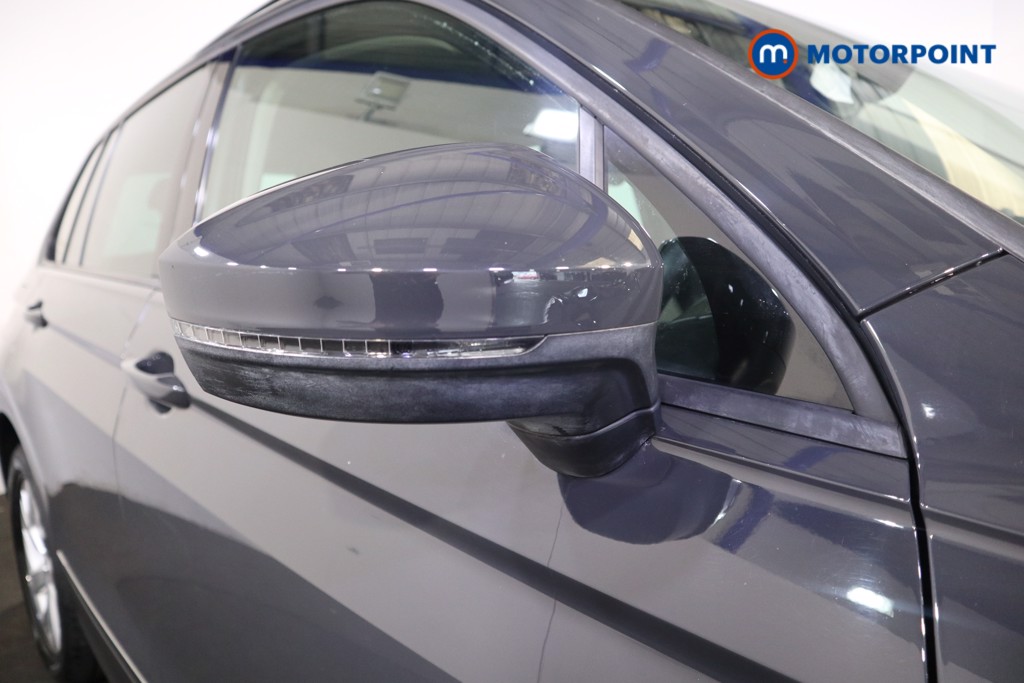 Volkswagen Tiguan Life Automatic Petrol SUV - Stock Number (1551983) - 22nd supplementary image