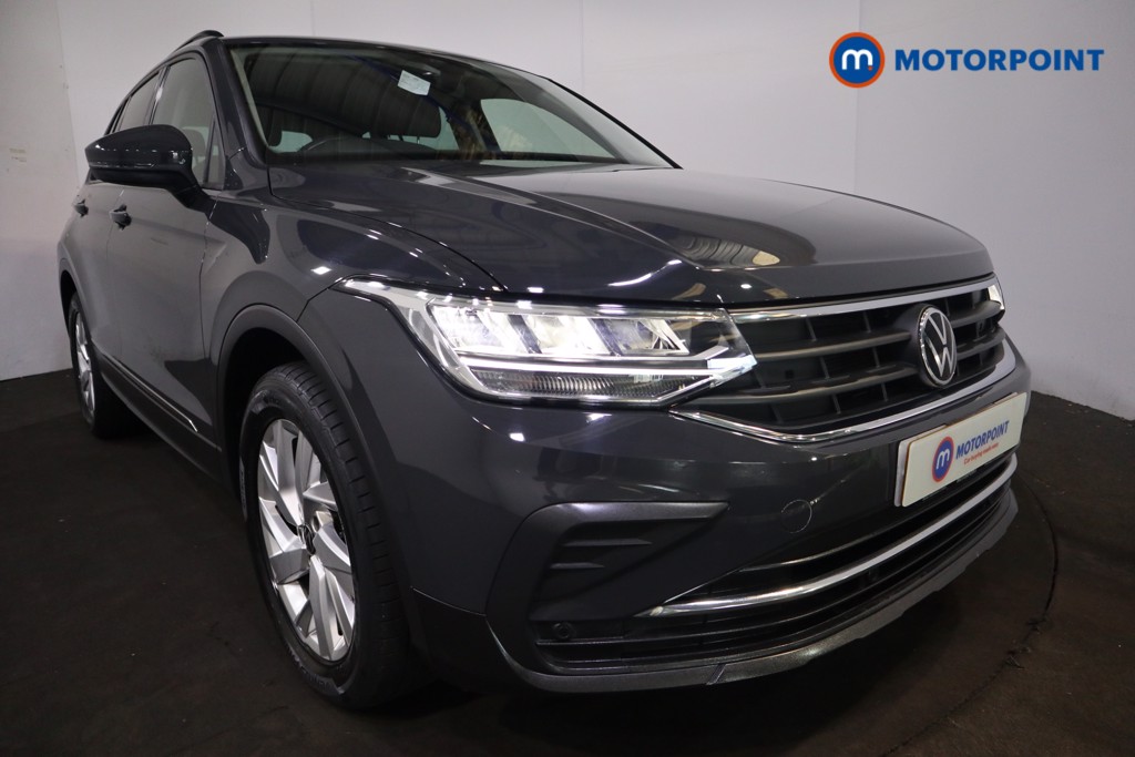 Volkswagen Tiguan Life Automatic Petrol SUV - Stock Number (1551983) - 26th supplementary image