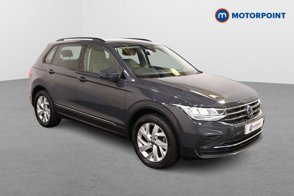 Volkswagen Tiguan Life Automatic Petrol SUV - Stock Number (1551983) - Drivers side front corner