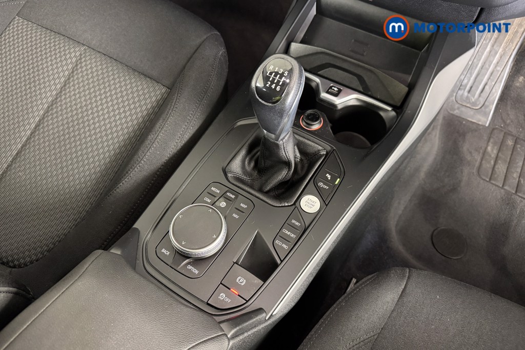 BMW 1 Series SE Manual Petrol Hatchback - Stock Number (1552128) - 9th supplementary image