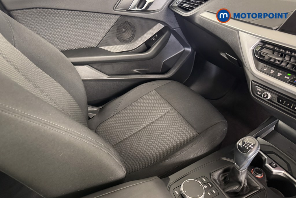 BMW 1 Series SE Manual Petrol Hatchback - Stock Number (1552128) - 11th supplementary image