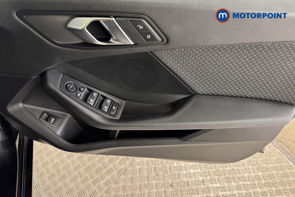 BMW 1 Series SE Manual Petrol Hatchback - Stock Number (1552128) - 14th supplementary image