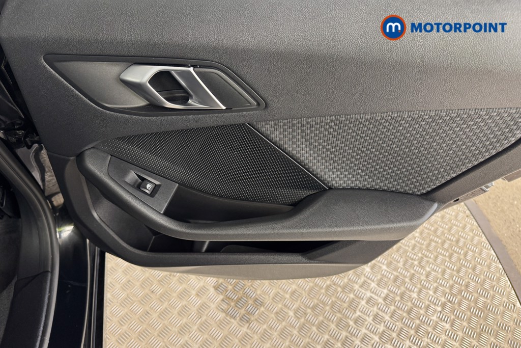 BMW 1 Series SE Manual Petrol Hatchback - Stock Number (1552128) - 15th supplementary image