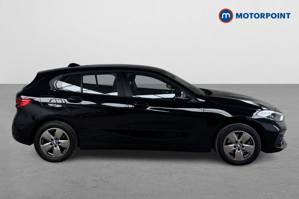 BMW 1 Series SE Manual Petrol Hatchback - Stock Number (1552128) - Drivers side