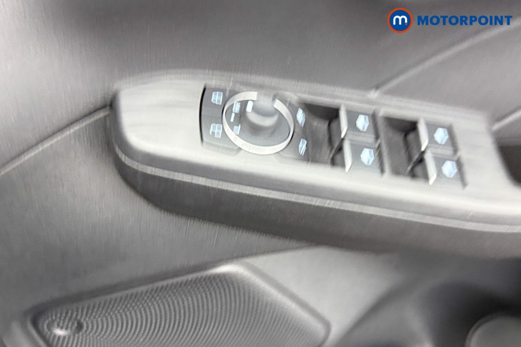 Ford Kuga Graphite Tech Edition Automatic Petrol-Electric Hybrid SUV - Stock Number (1552397) - 17th supplementary image