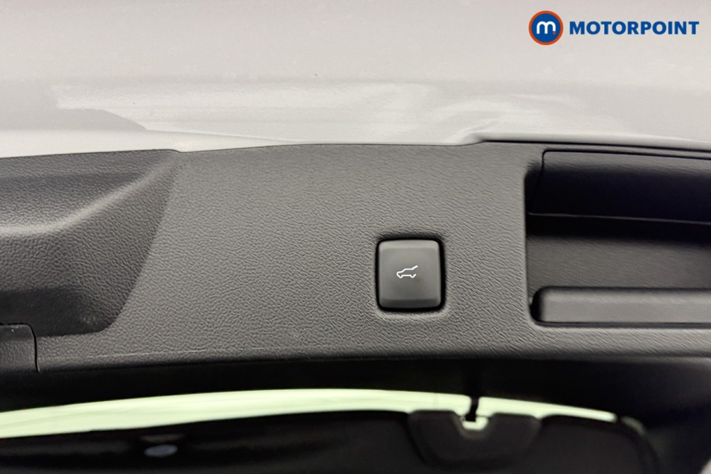 Ford Kuga Graphite Tech Edition Automatic Petrol-Electric Hybrid SUV - Stock Number (1552397) - 25th supplementary image