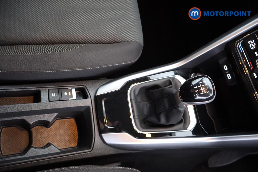 Volkswagen T-Roc Life Manual Petrol SUV - Stock Number (1552605) - 6th supplementary image