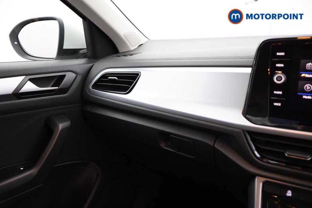 Volkswagen T-Roc Life Manual Petrol SUV - Stock Number (1552605) - 7th supplementary image