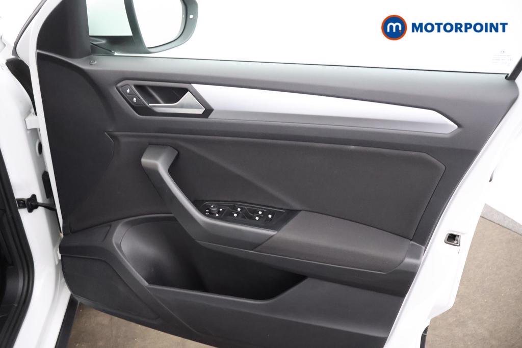 Volkswagen T-Roc Life Manual Petrol SUV - Stock Number (1552605) - 9th supplementary image