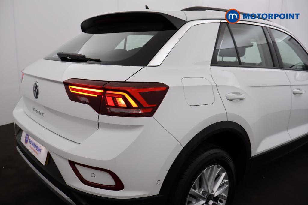 Volkswagen T-Roc Life Manual Petrol SUV - Stock Number (1552605) - 16th supplementary image