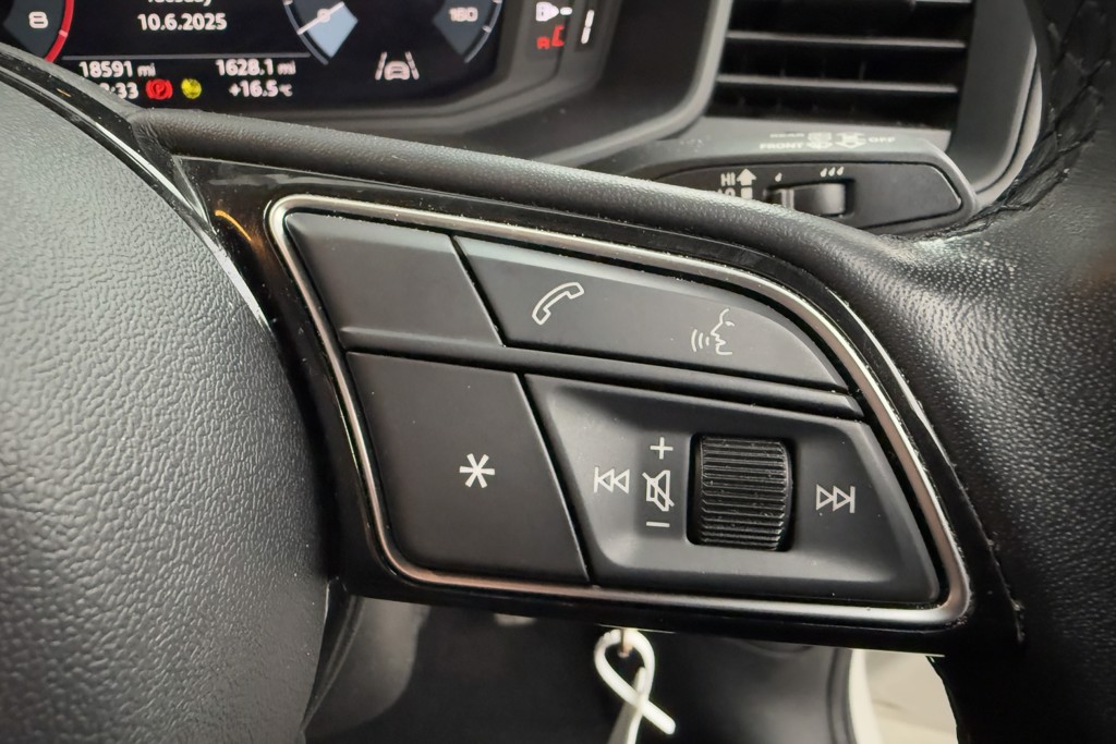 Audi A1 Technik Manual Petrol Hatchback - Stock Number (1552840) - 5th supplementary image