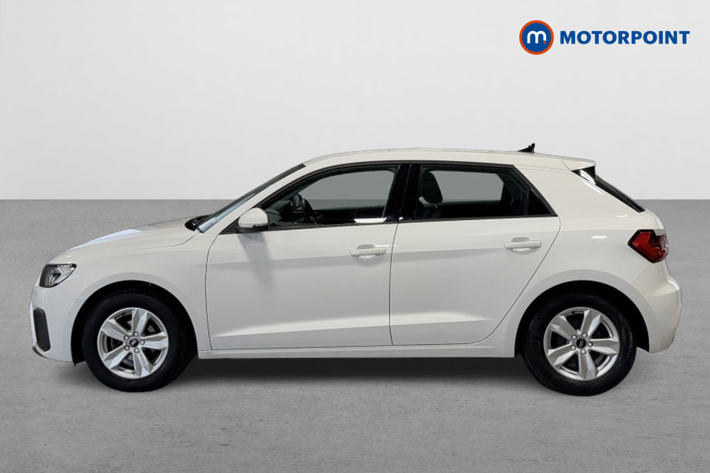 Audi A1 Technik Manual Petrol Hatchback - Stock Number (1552840) - Passenger side