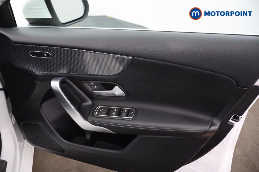 Mercedes-Benz A Class Sport Automatic Diesel Hatchback - Stock Number (1553222) - 10th supplementary image