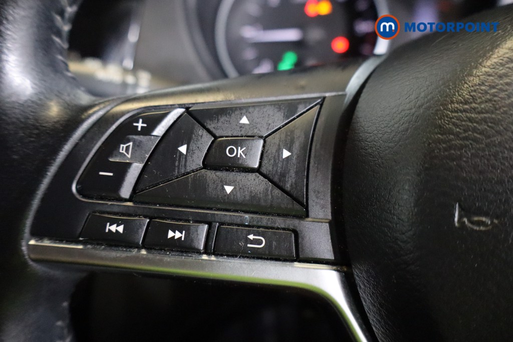 Nissan Qashqai Acenta Premium Manual Diesel SUV - Stock Number (1524816) - 8th supplementary image