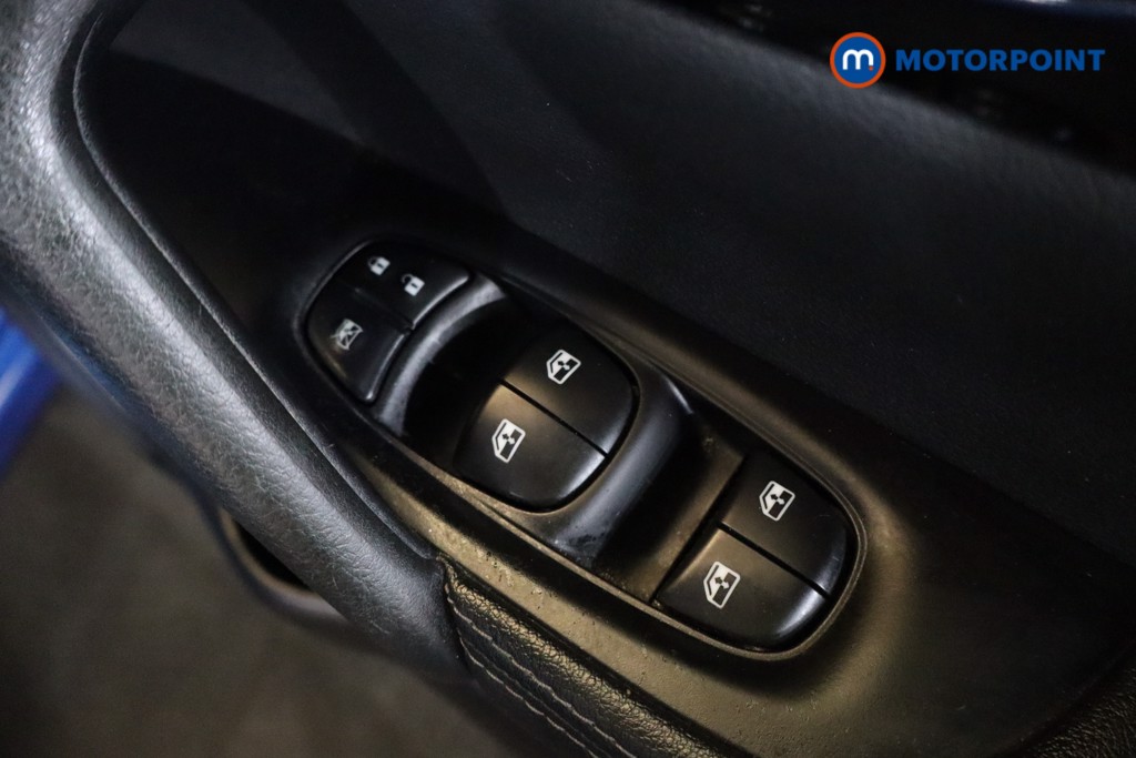Nissan Qashqai Acenta Premium Manual Diesel SUV - Stock Number (1524816) - 13th supplementary image