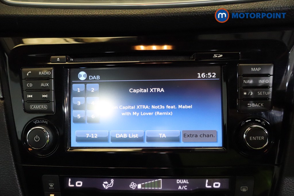 Nissan Qashqai N-Connecta Automatic Petrol SUV - Stock Number (1525081) - 3rd supplementary image