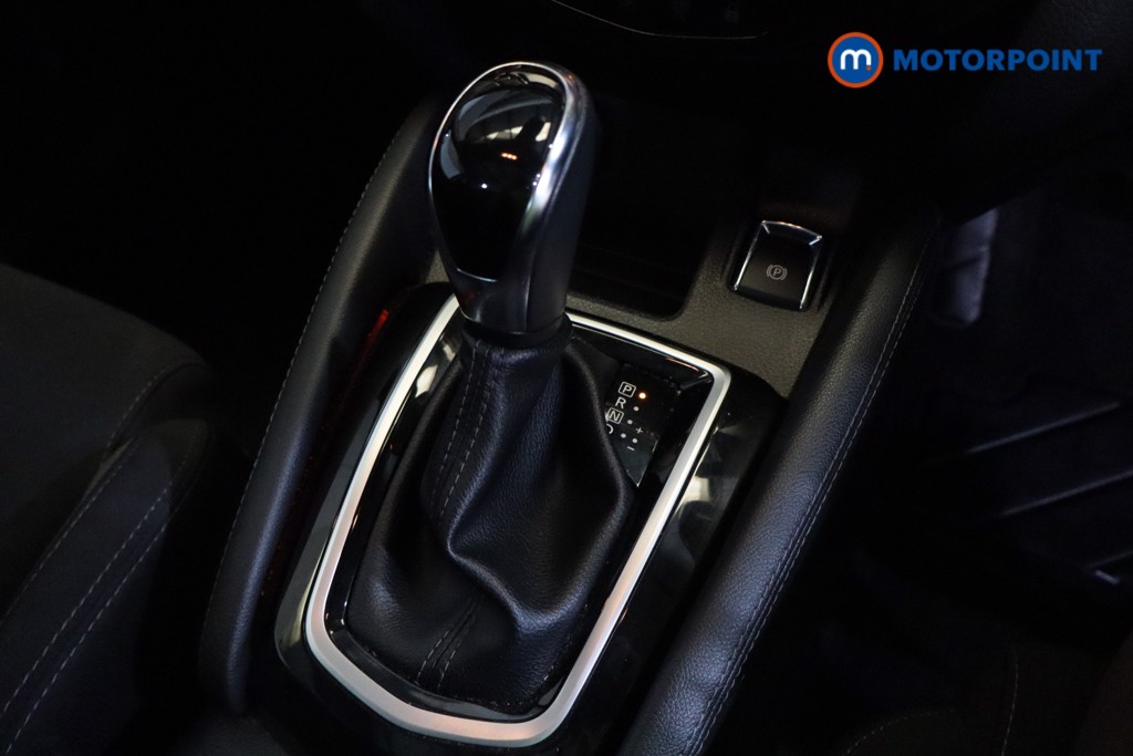 Nissan Qashqai N-Connecta Automatic Petrol SUV - Stock Number (1525081) - 6th supplementary image