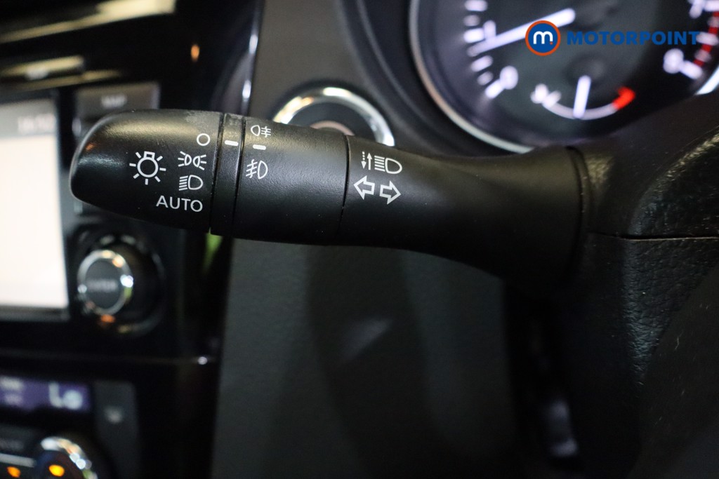 Nissan Qashqai N-Connecta Automatic Petrol SUV - Stock Number (1525081) - 9th supplementary image