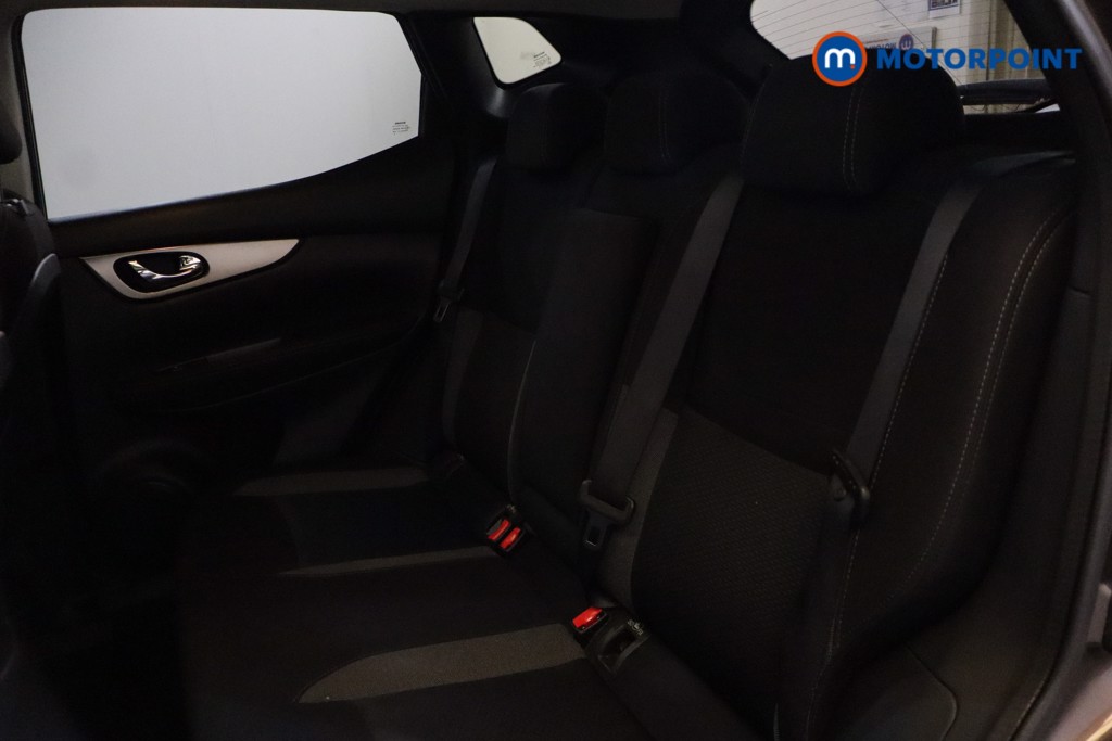 Nissan Qashqai N-Connecta Automatic Petrol SUV - Stock Number (1525081) - 13th supplementary image