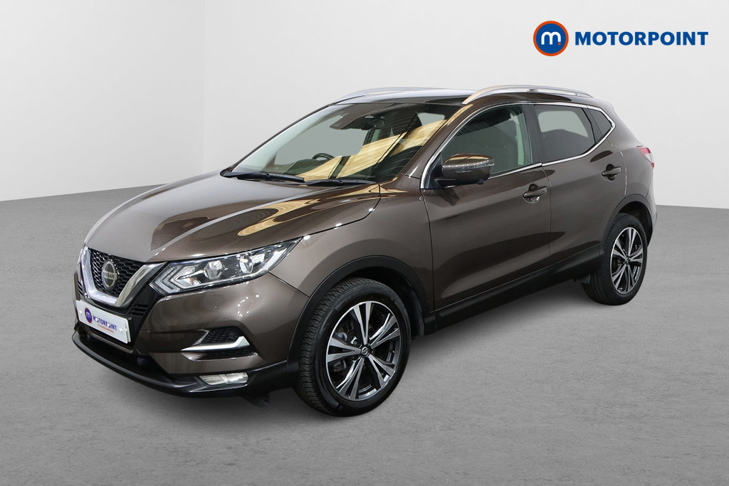 Nissan Qashqai N-Connecta Automatic Petrol SUV - Stock Number (1525081) - Passenger side front corner