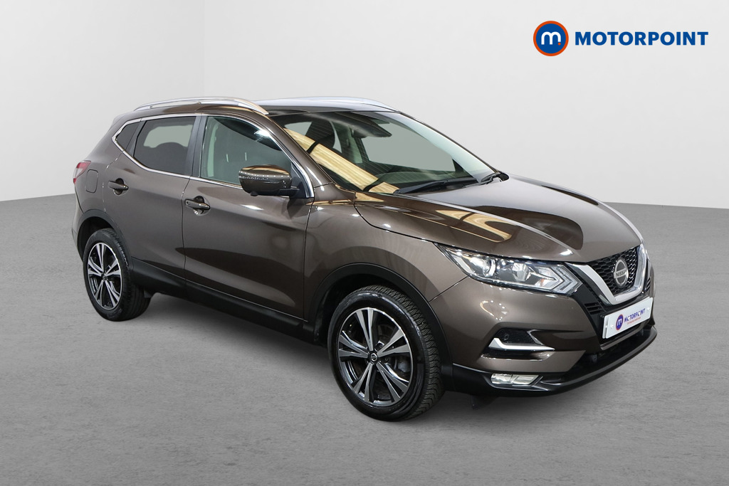 Nissan Qashqai N-Connecta Automatic Petrol SUV - Stock Number (1525081) - Drivers side front corner
