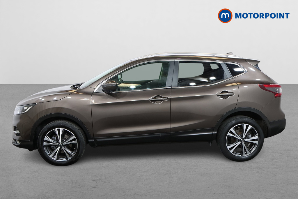 Nissan Qashqai N-Connecta Automatic Petrol SUV - Stock Number (1525081) - Passenger side