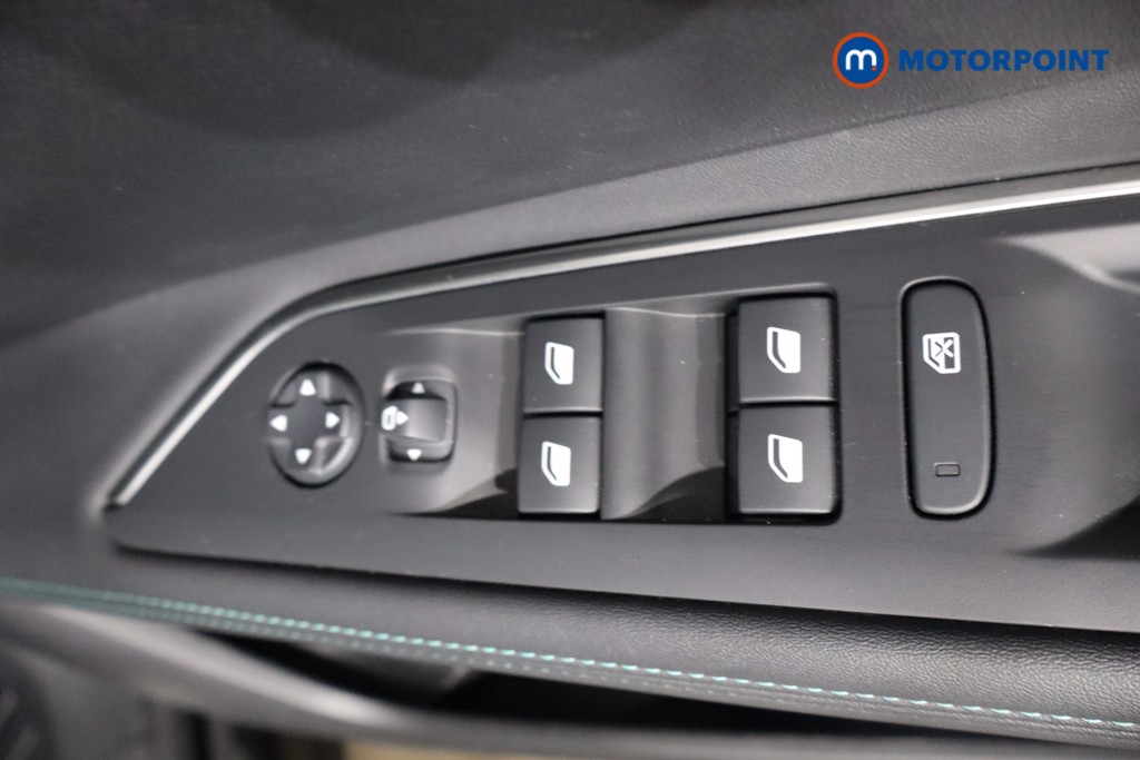 Peugeot 3008 Allure Automatic Petrol-Electric Hybrid SUV - Stock Number (1533826) - 17th supplementary image