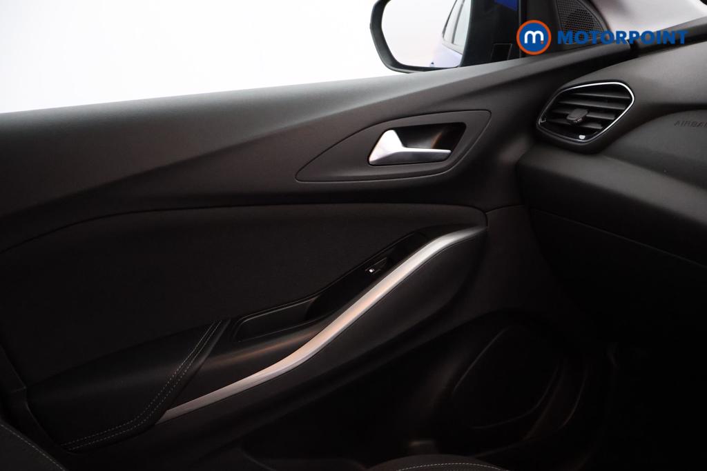 Vauxhall Grandland X SE Manual Petrol SUV - Stock Number (1535808) - 8th supplementary image