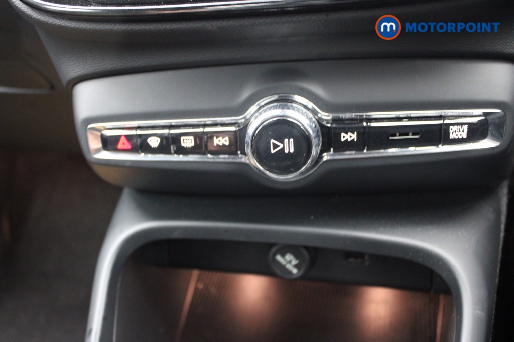 Volvo Xc40 R Design Manual Petrol SUV - Stock Number (1535883) - 10th supplementary image