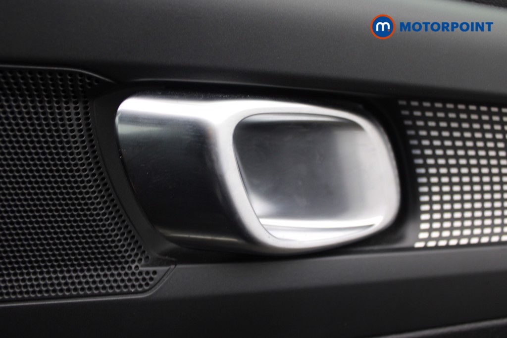 Volvo Xc40 R Design Manual Petrol SUV - Stock Number (1535883) - 14th supplementary image