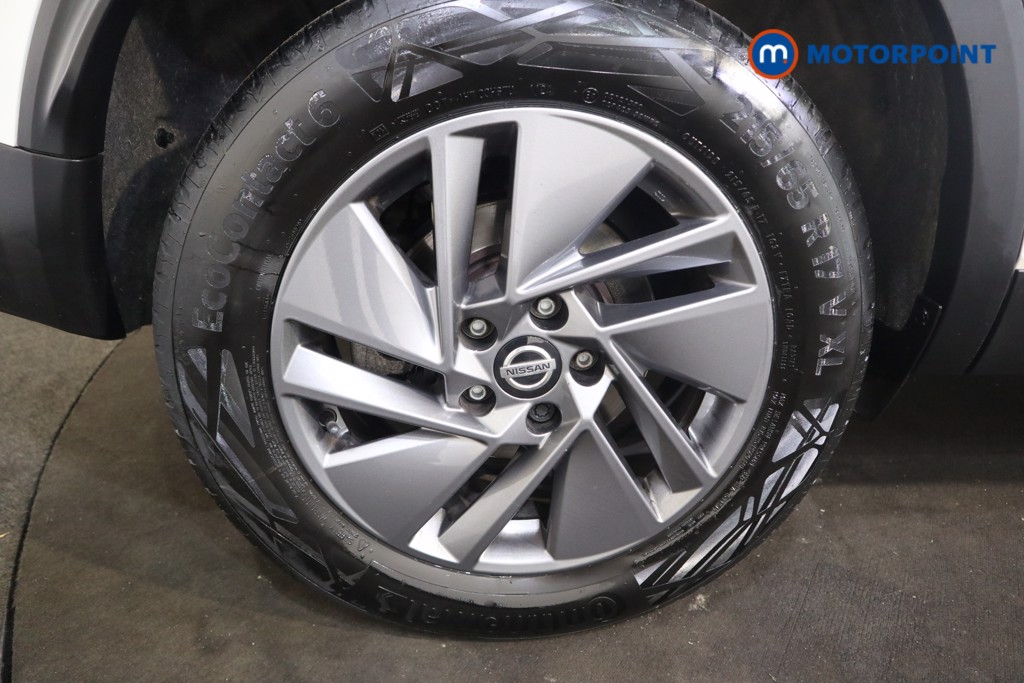 Nissan Qashqai Acenta Premium Manual Petrol SUV - Stock Number (1535909) - 14th supplementary image