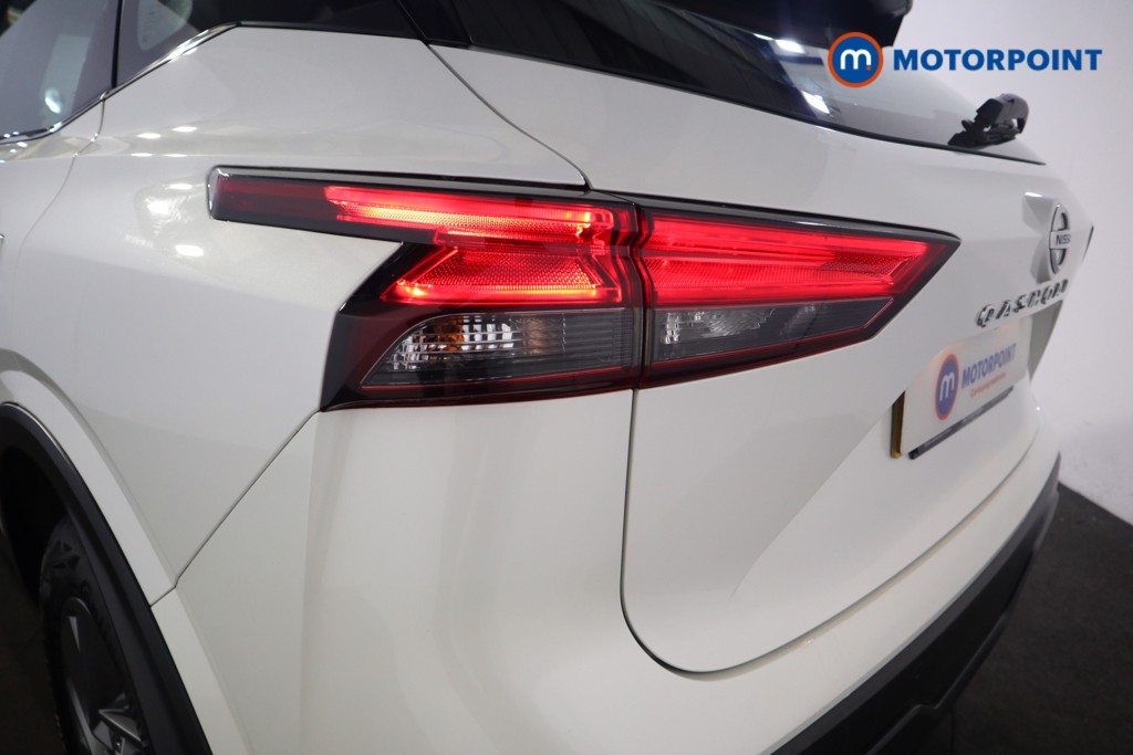 Nissan Qashqai Acenta Premium Manual Petrol SUV - Stock Number (1535909) - 20th supplementary image