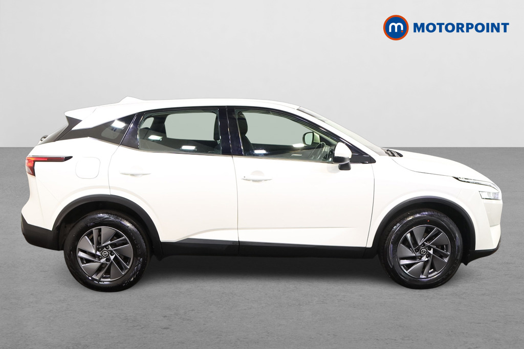 Nissan Qashqai Acenta Premium Manual Petrol SUV - Stock Number (1535909) - Drivers side