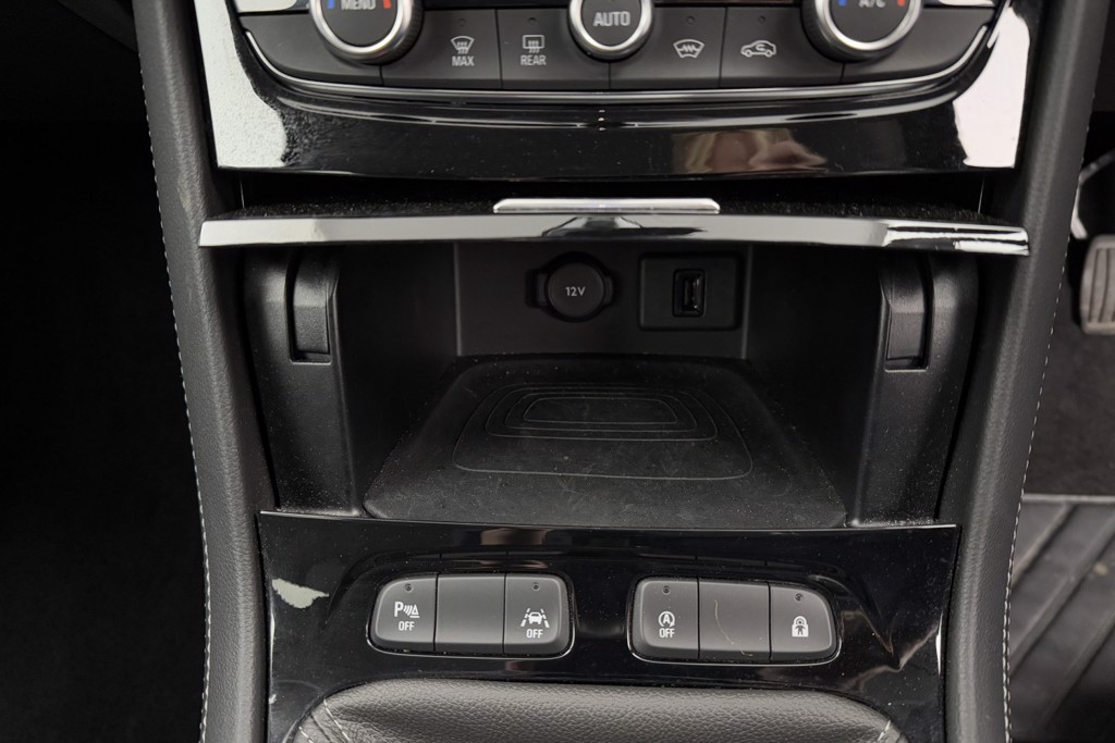Vauxhall Grandland Ultimate Manual Petrol SUV - Stock Number (1539542) - 12th supplementary image