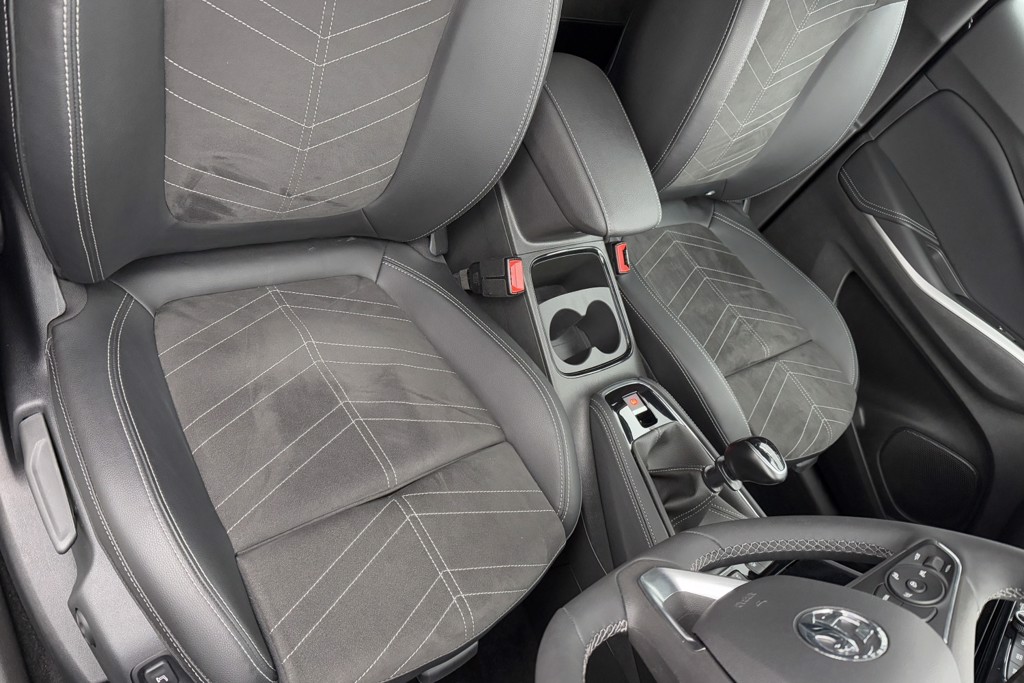 Vauxhall Grandland Ultimate Manual Petrol SUV - Stock Number (1539542) - 17th supplementary image