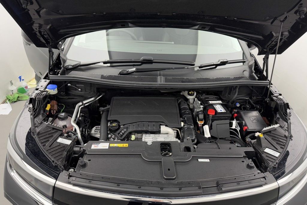 Vauxhall Grandland Ultimate Manual Petrol SUV - Stock Number (1539542) - 26th supplementary image