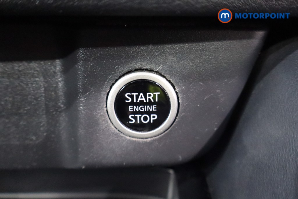 Nissan Qashqai Tekna-Plus Automatic Petrol SUV - Stock Number (1541132) - 18th supplementary image