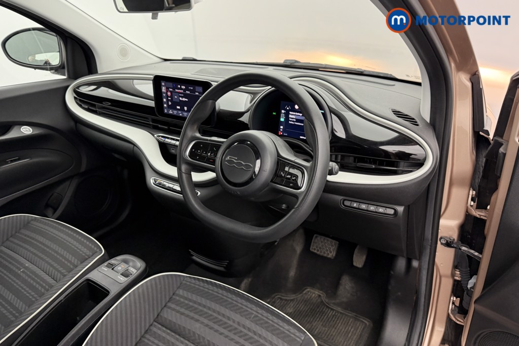 Fiat 500 Passion Automatic Electric Hatchback - Stock Number (1541264) - 2nd supplementary image