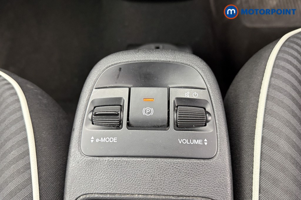 Fiat 500 Passion Automatic Electric Hatchback - Stock Number (1541264) - 10th supplementary image