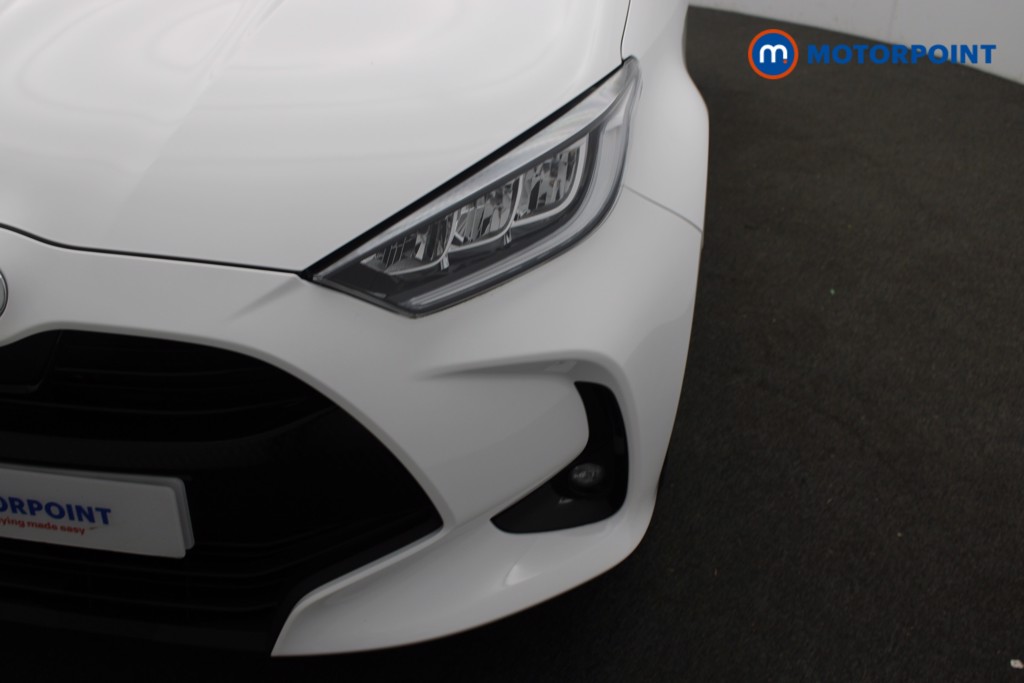 Toyota Yaris Design Automatic Petrol-Electric Hybrid Hatchback - Stock Number (1541313) - 21st supplementary image